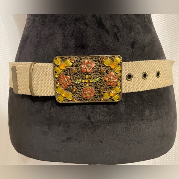 Canvas Beige 1 1/2” Belt Enamel Floral Filigree Buckle Boho Size M/L - Picture 1 of 7